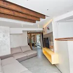 Lägenhet Luxurious With Sauna And Terrace *