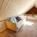 Lägenhet Luxurious With Sauna And Terrace
