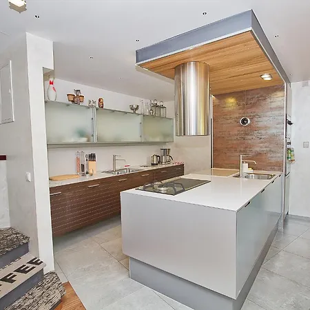 Luxurious With Sauna And Terrace * 페르누