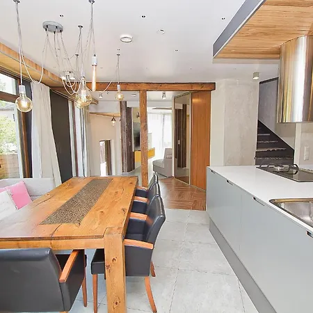 아파트 Luxurious With Sauna And Terrace *