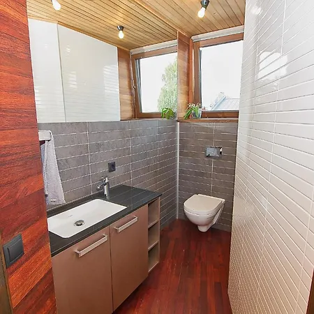 Luxurious With Sauna And Terrace 페르누