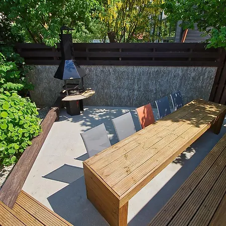 Luxurious With Sauna And Terrace 아파트 페르누
