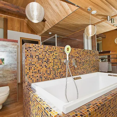 Luxurious With Sauna And Terrace * 페르누